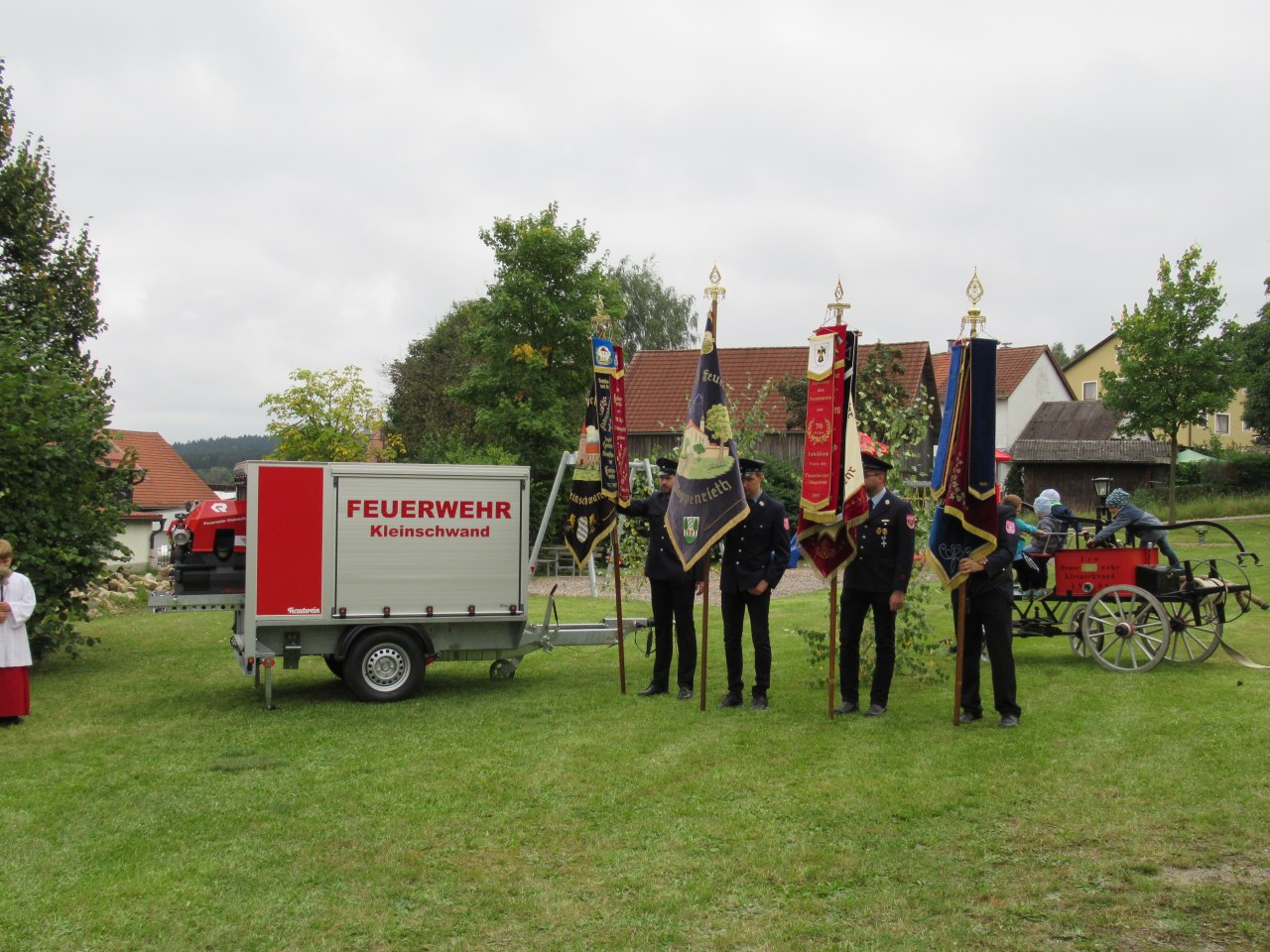 Segnung Tragkraftspritzenanhänger FF Kleinschwand